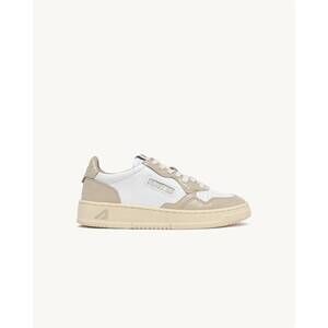 NEW AUTRY women's medalist sneakers in patent white tidfoam